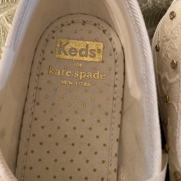 Kate Spade cream lace/rhinestone Keds sz 8 - Picture 3 of 6